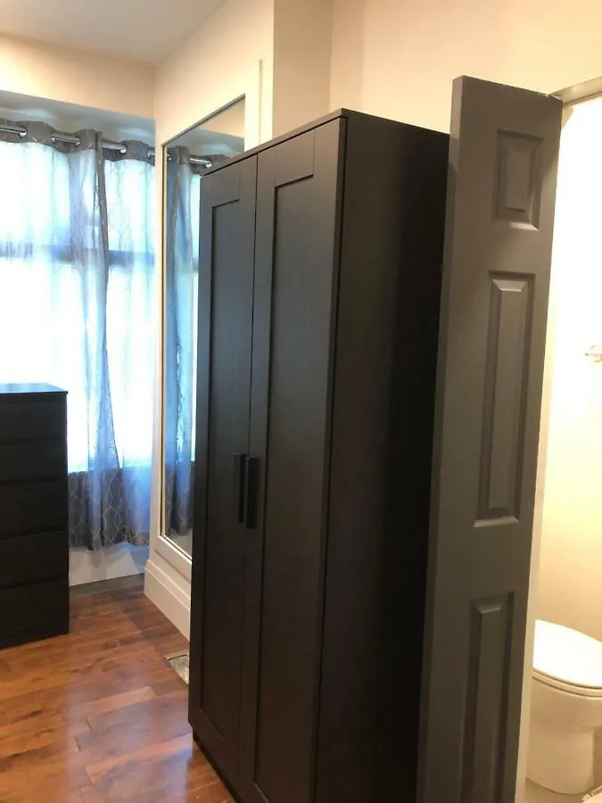 Arya'S Guesthouse Toronto